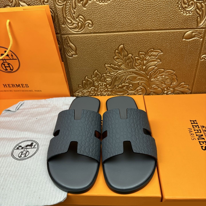 H**mes slippers
